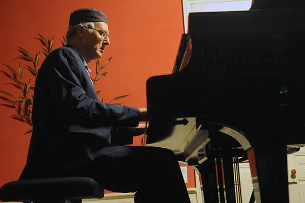 Jazz pianist Jeff Gardner